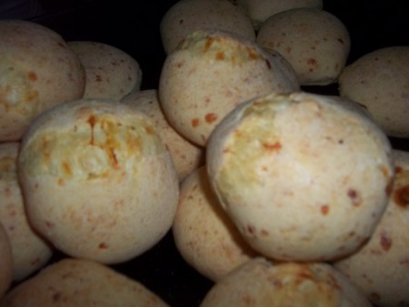 Pão de queijo mineiro